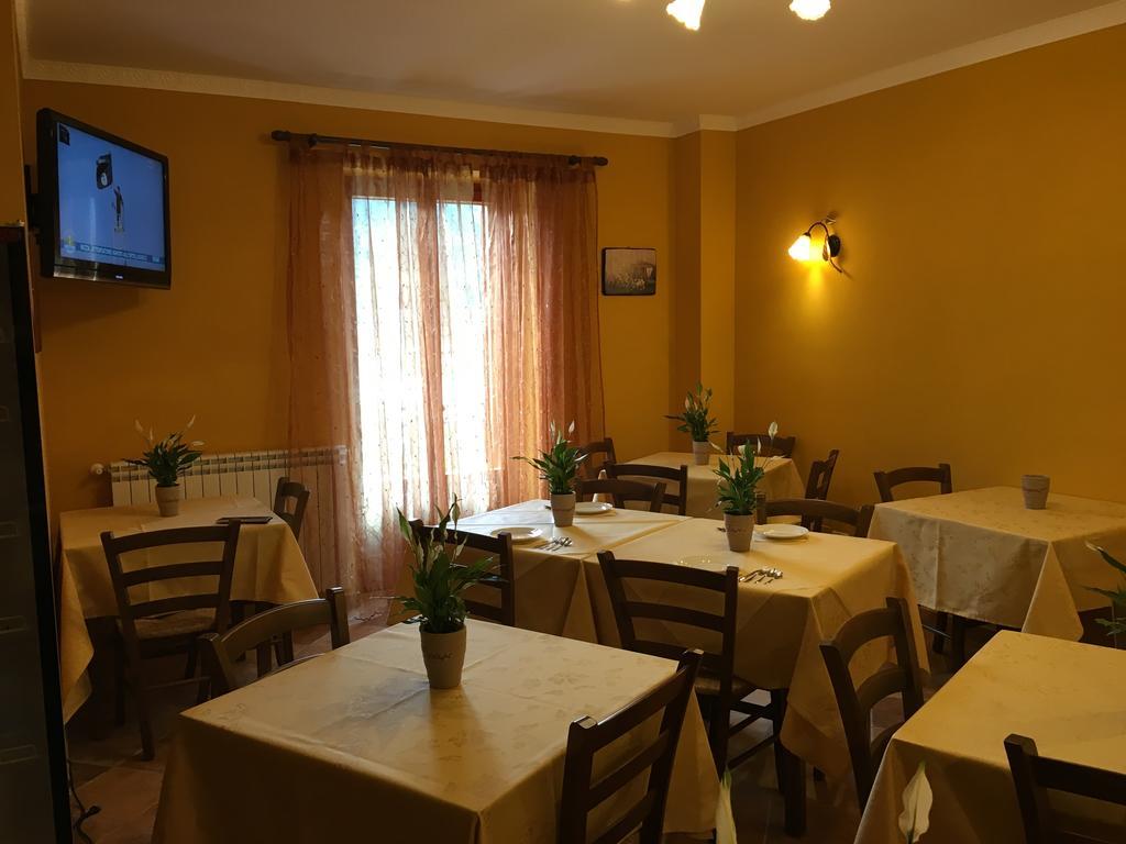 Il Bucaneve Hotel Barrea Luaran gambar